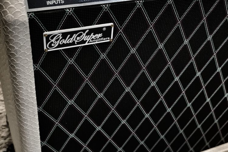 Nach Umbau ist der Fender Champ12 nun komplett